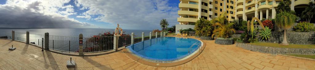 Finest Rentals - Beachfront Penthouse Фуншал Номер фото