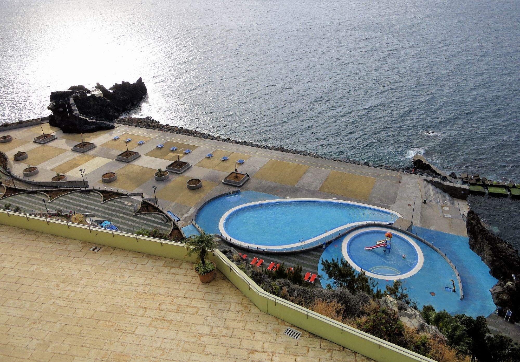 Finest Rentals - Beachfront Penthouse Фуншал Экстерьер фото